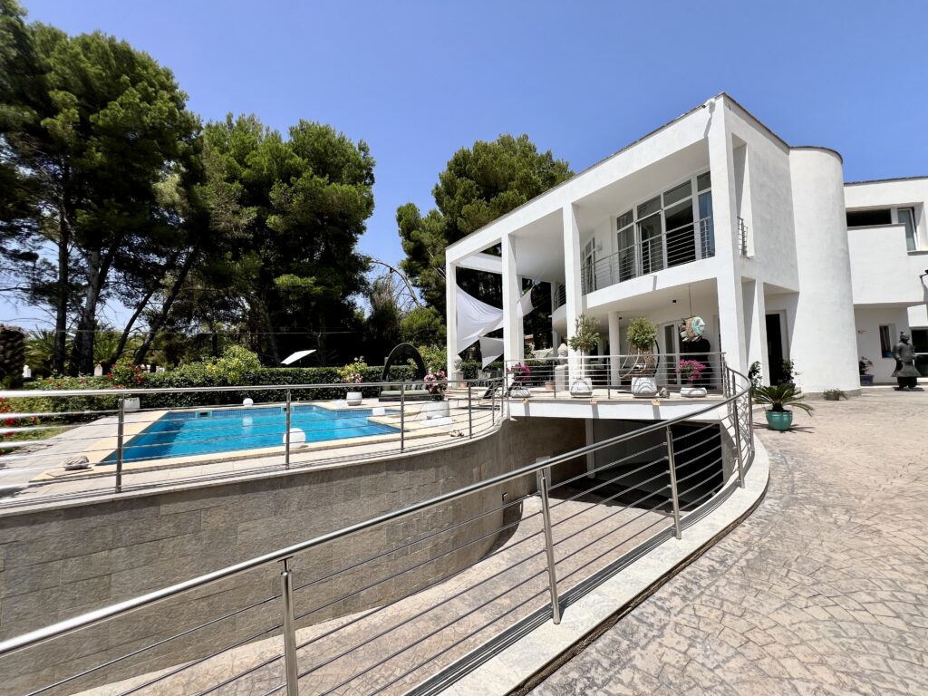 Moderne Villa in Cala Bona